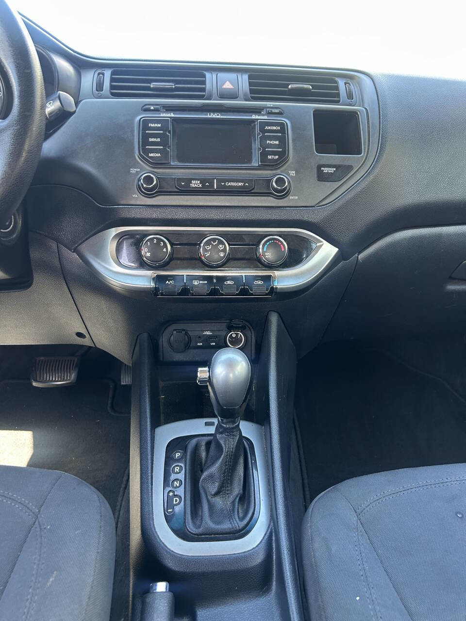 Used 2013 Kia Rio EX w/ Convenience Pkg FWD image 9