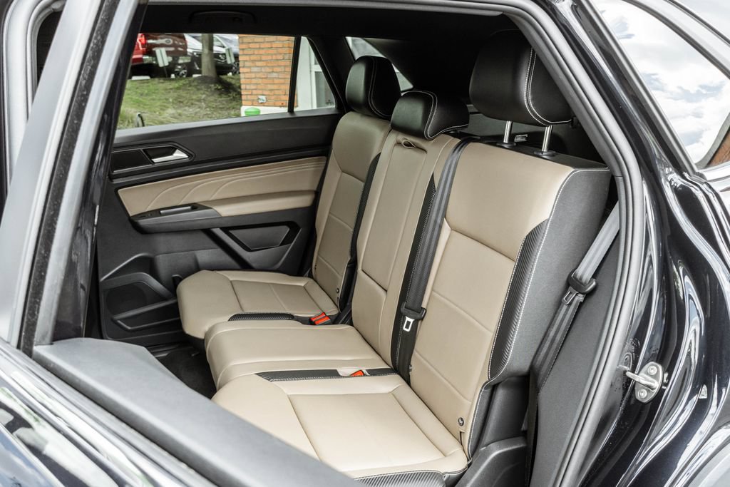 Used 2023 Volkswagen Atlas Cross Sport SE AWD/4WD image 26