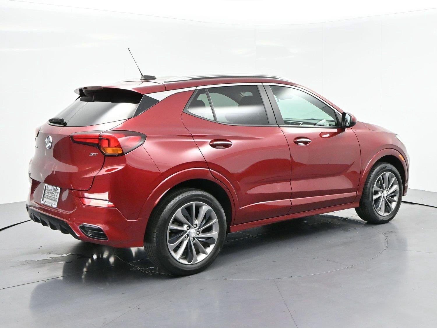 Used 2022 Buick Encore GX Select w/ Sport Touring Package AWD/4WD image 7