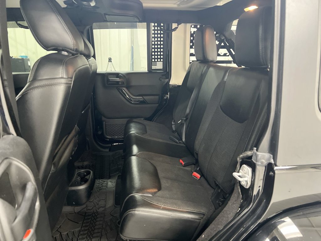 Used 2017 Jeep Wrangler Unlimited Sahara AWD/4WD image 20