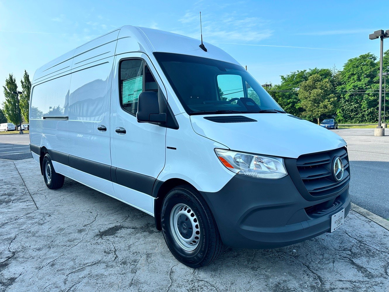 New 2025 Mercedes-Benz eSprinter 170 Cargo