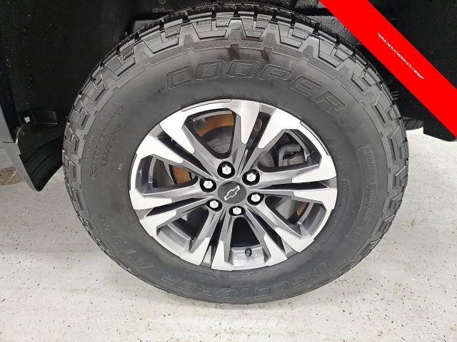 Used 2022 Chevrolet Colorado Z71 image 10