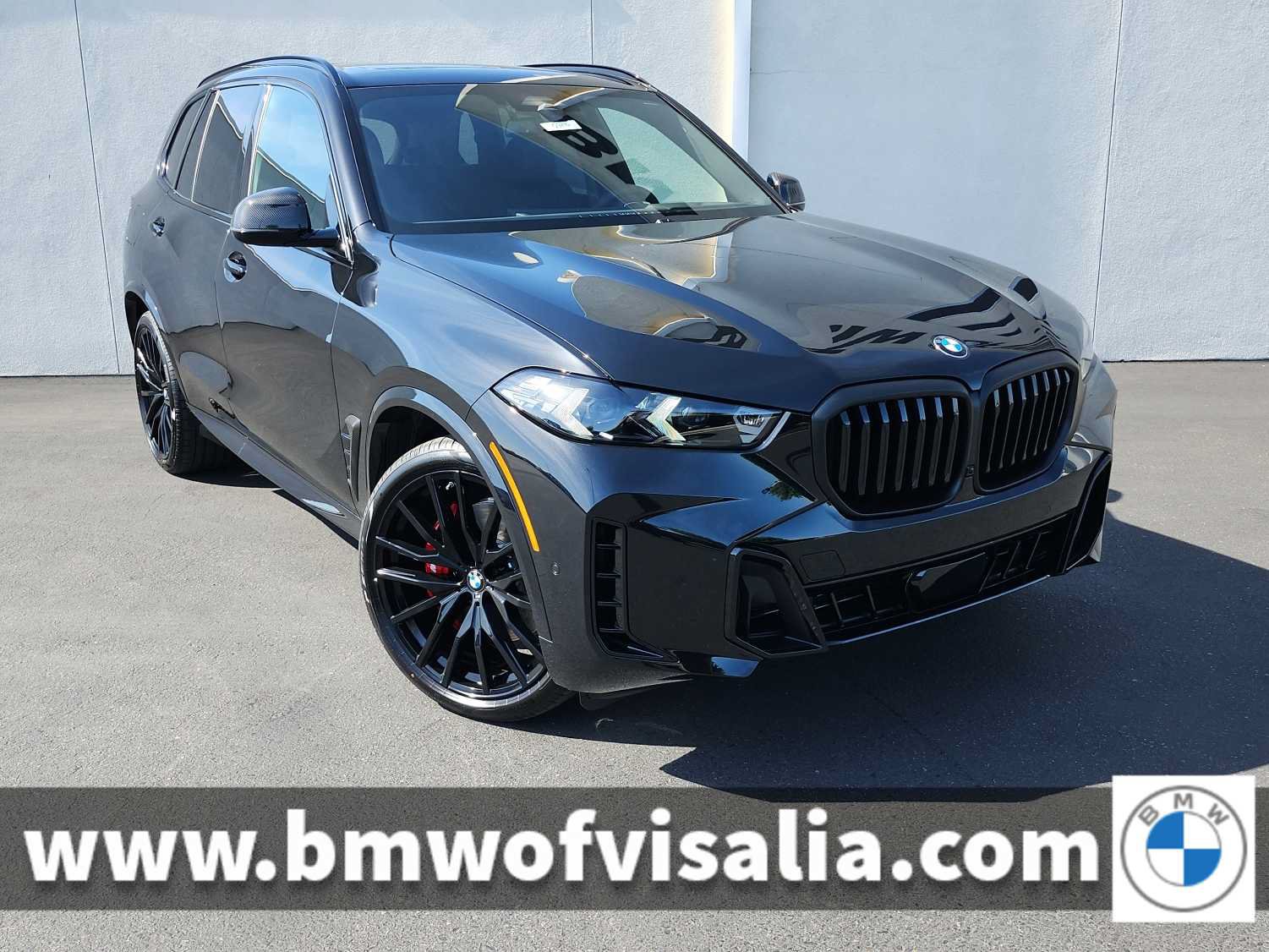 New 2026 BMW X5 xDrive40i w/ M Sport Package AWD/4WD image 1
