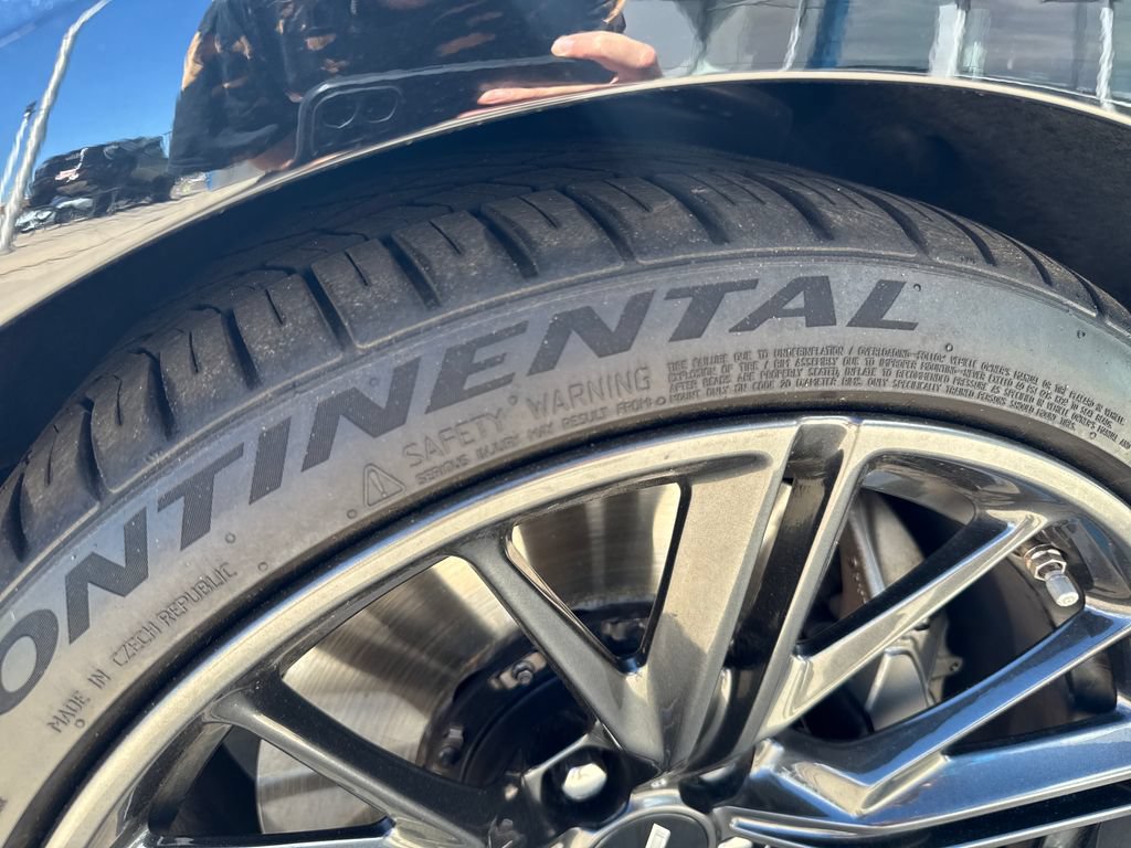 Used 2018 Chevrolet Camaro ZL1 RWD image 27
