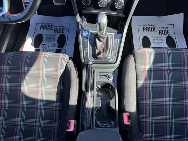 Used 2017 Volkswagen GTI Sport image 27