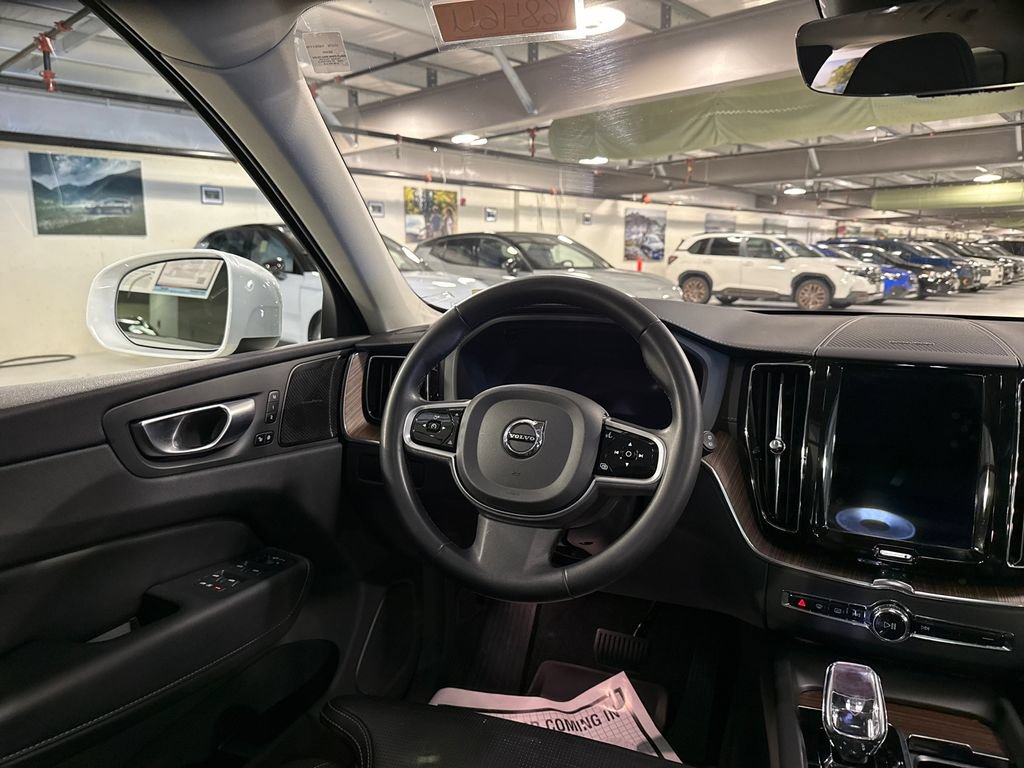 Certified 2023 Volvo XC60 B5 Ultimate w/ Climate Package AWD/4WD image 23