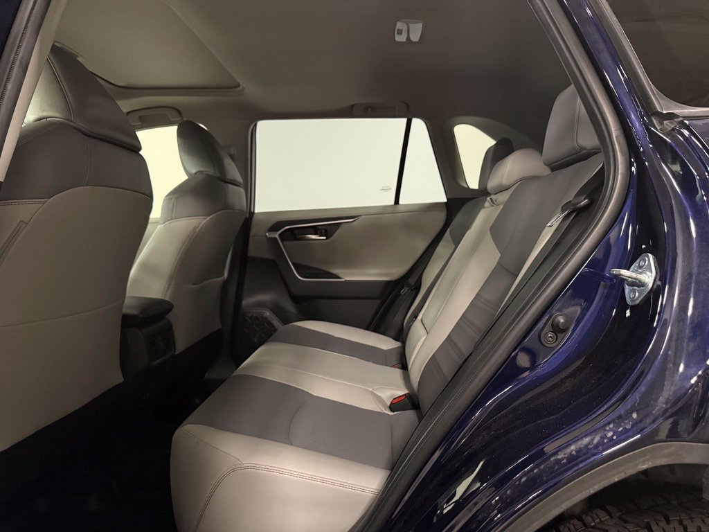 Used 2021 Toyota RAV4 Limited AWD/4WD image 10