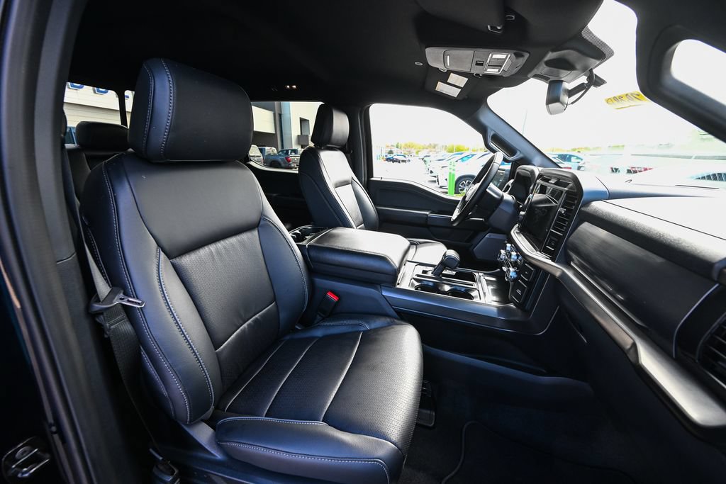 Used 2025 Ford F150 Lariat AWD/4WD image 24