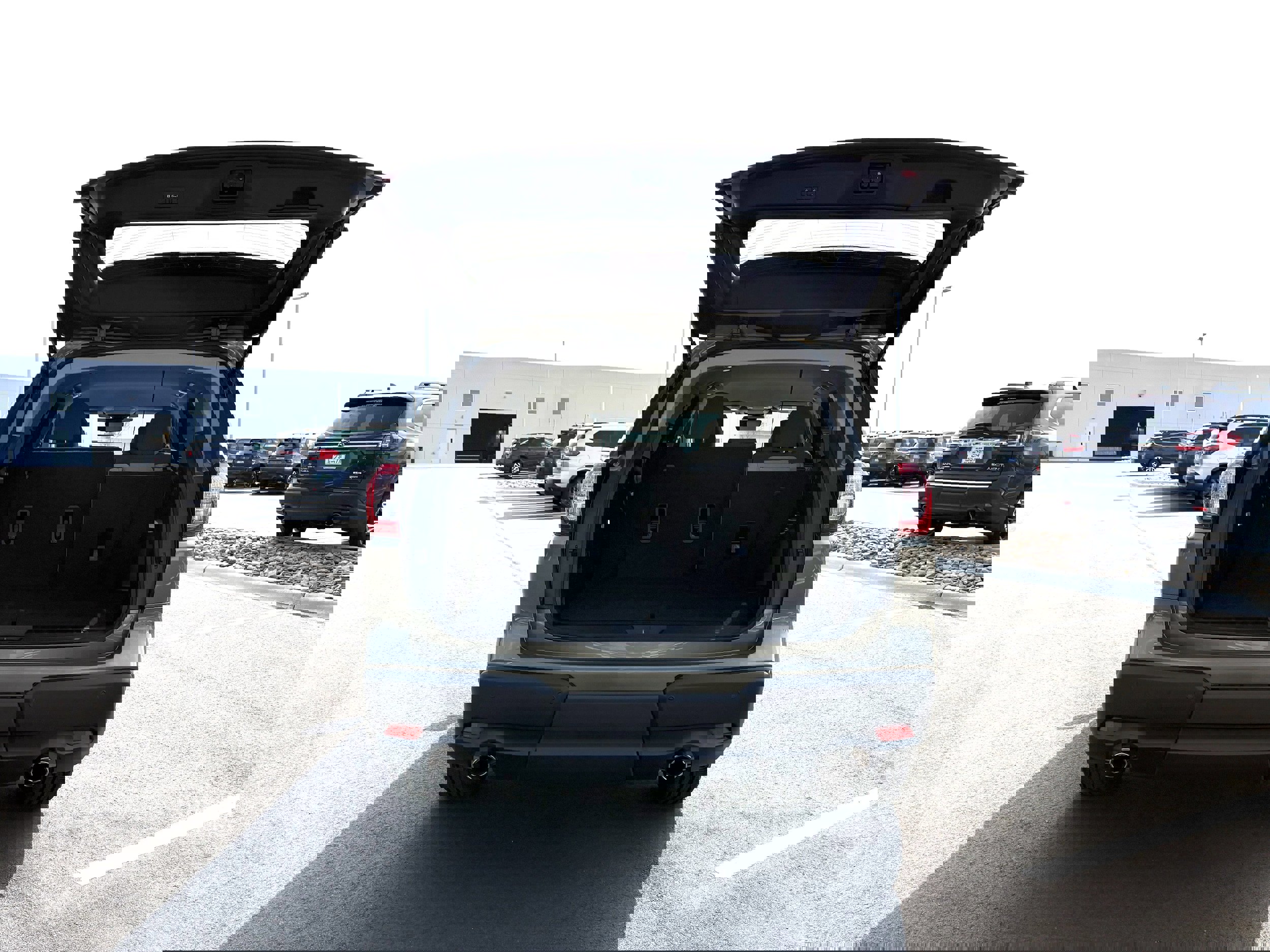 Used 2025 Subaru Ascent Premium image 11