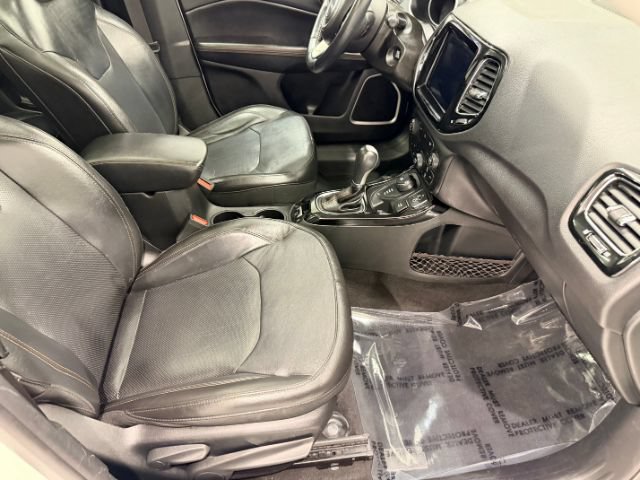 Used 2018 Jeep Compass Limited w/ Navigation Group AWD/4WD image 32