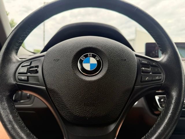 Used 2016 BMW 320i xDrive Sedan AWD/4WD image 18