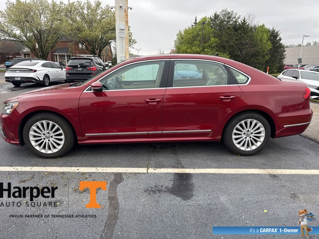 Used 2017 Volkswagen Passat 1.8T SE image 2