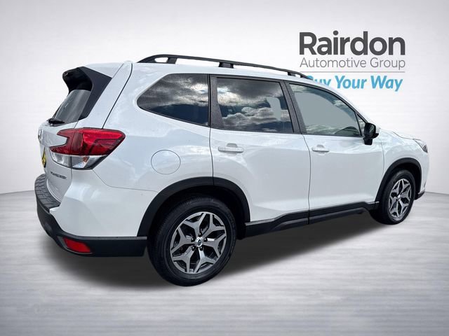 Used 2023 Subaru Forester Premium AWD/4WD image 7