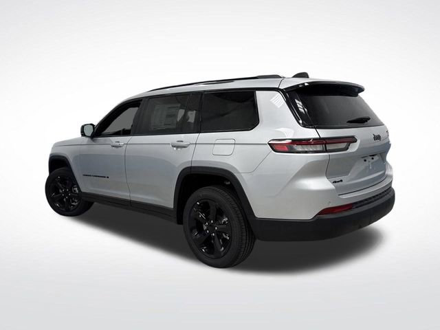 New 2025 Jeep Grand Cherokee L Altitude image 3