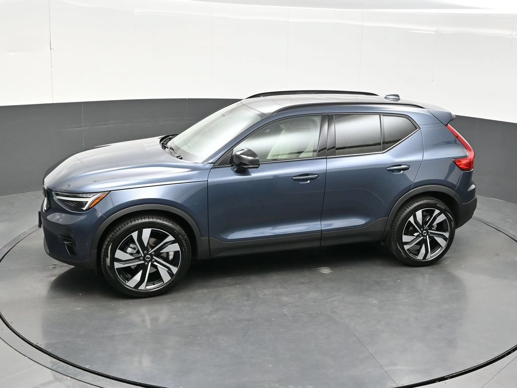 New 2026 Volvo XC40 B5 Ultra w/ Protection Package Premier AWD/4WD image 33