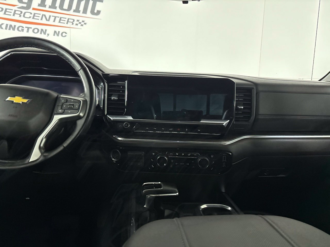 Used 2023 Chevrolet Silverado 1500 LTZ w/ LTZ Premium Package AWD/4WD image 23