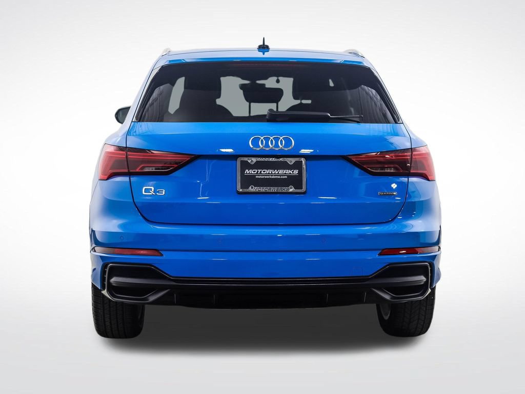 Used 2021 Audi Q3 2.0T Premium w/ Convenience Package AWD/4WD image 4
