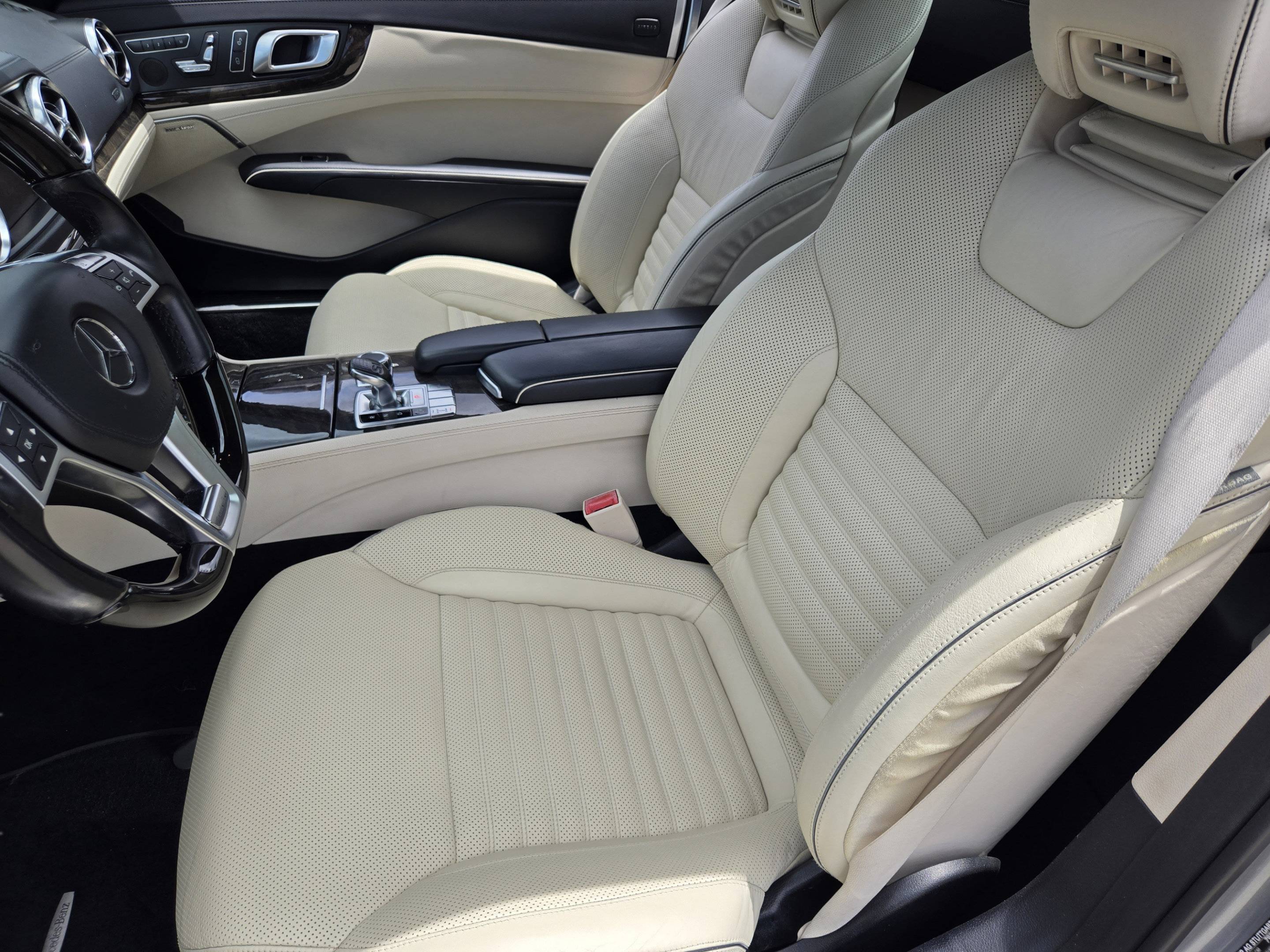 Used 2014 Mercedes-Benz SL 550 image 13