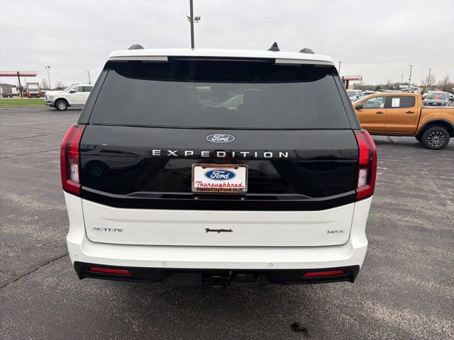 Used 2025 Ford Expedition Max Active image 4