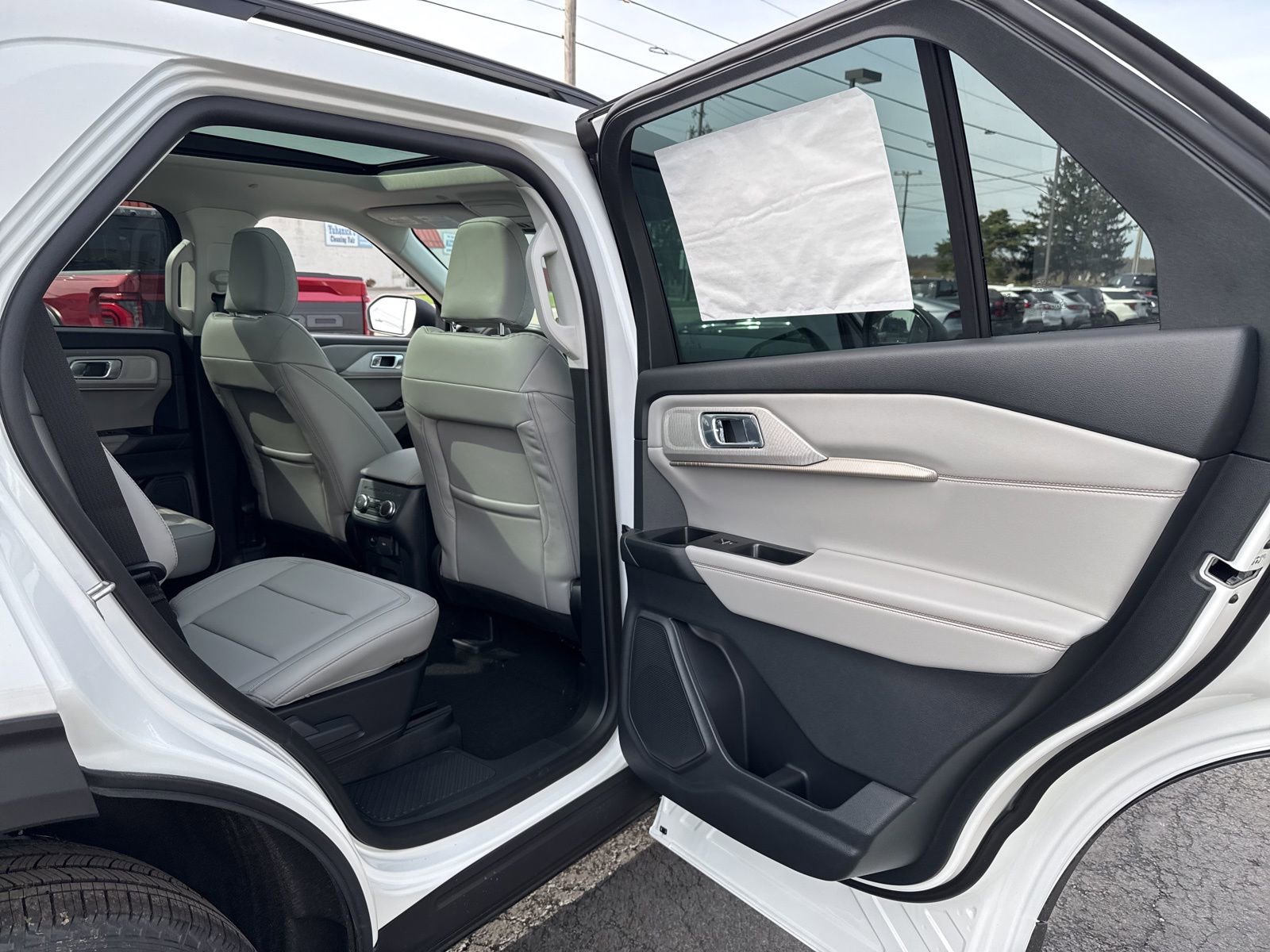 New 2026 Ford Explorer Active w/ Active Comfort Package image 34