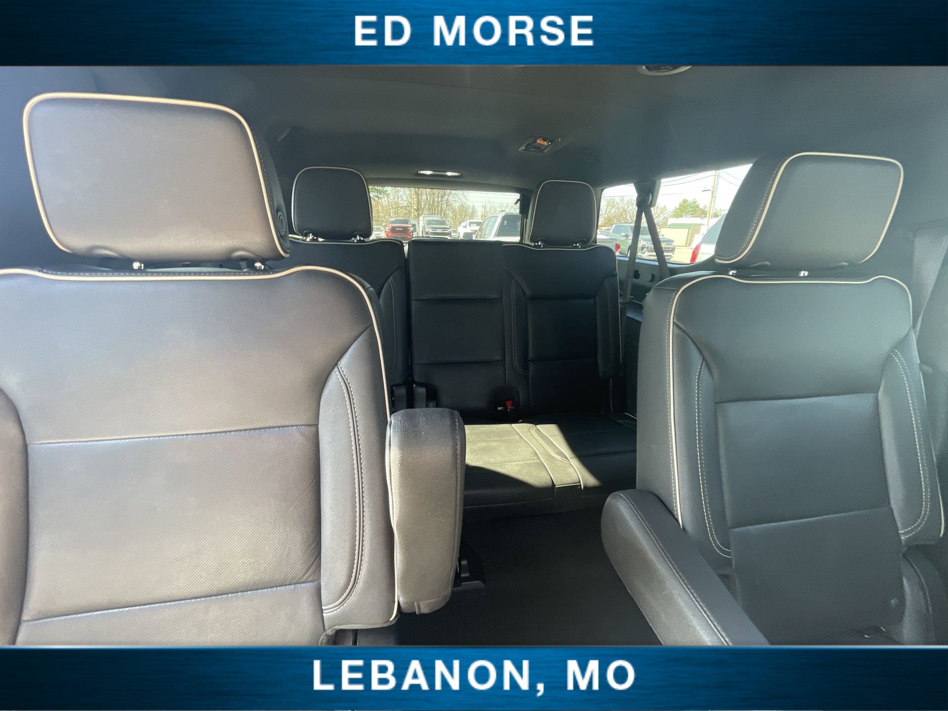 Used 2023 Chevrolet Suburban Premier image 27