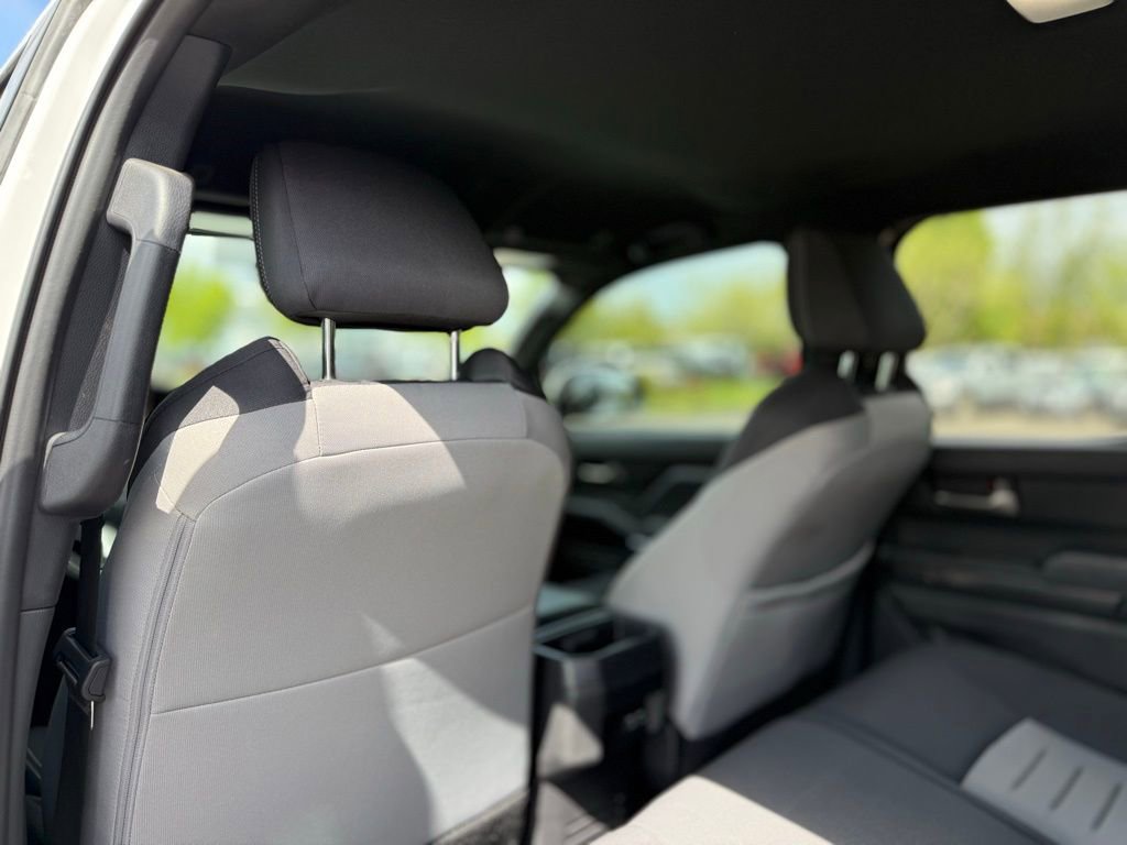 Used 2024 Toyota Tacoma TRD Off-Road image 19