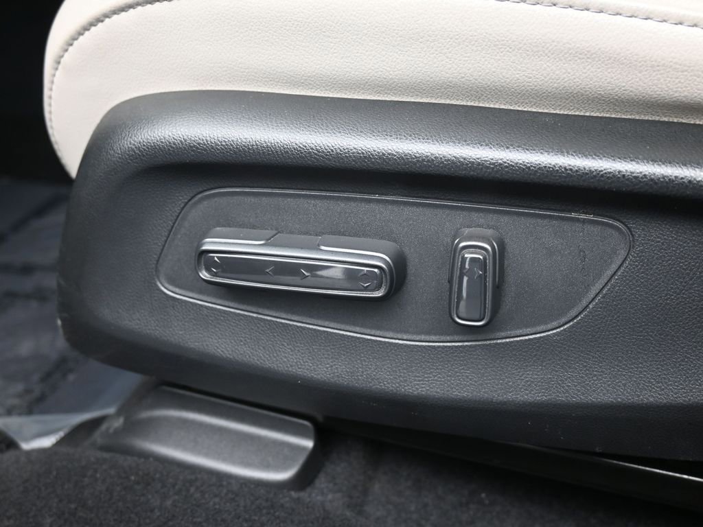 Used 2024 Honda HR-V EX-L image 13