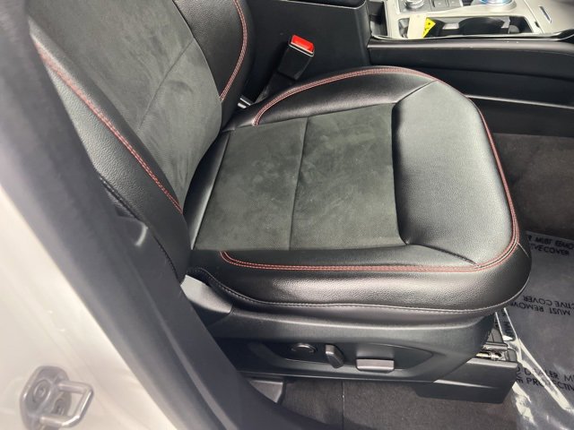 Used 2022 Ford Explorer ST-Line image 24