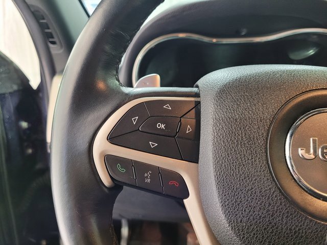 Used 2017 Jeep Grand Cherokee Laredo w/ Trailer Tow Group IV image 29