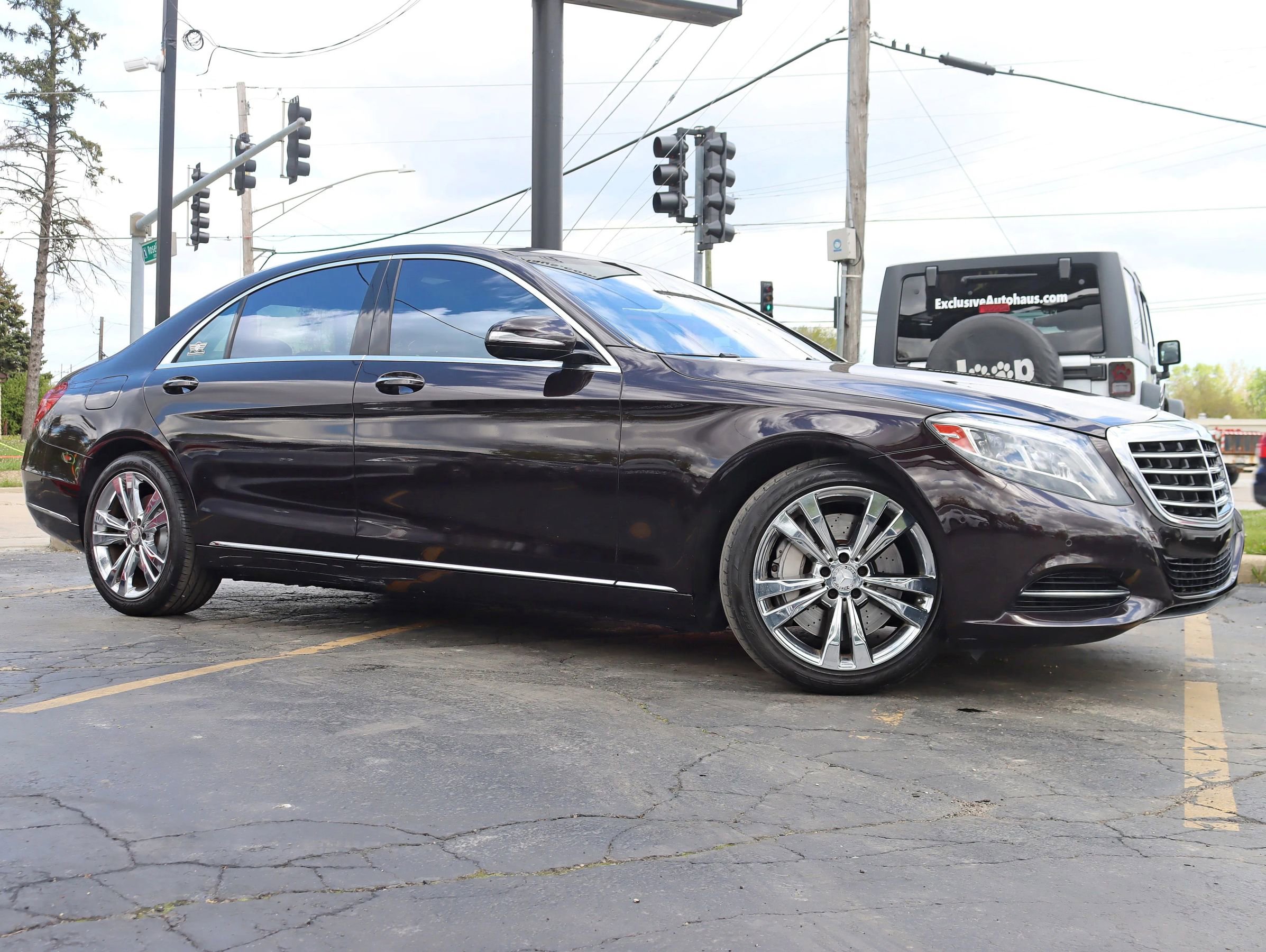 Used 2015 Mercedes-Benz S 550 4MATIC Sedan image 2