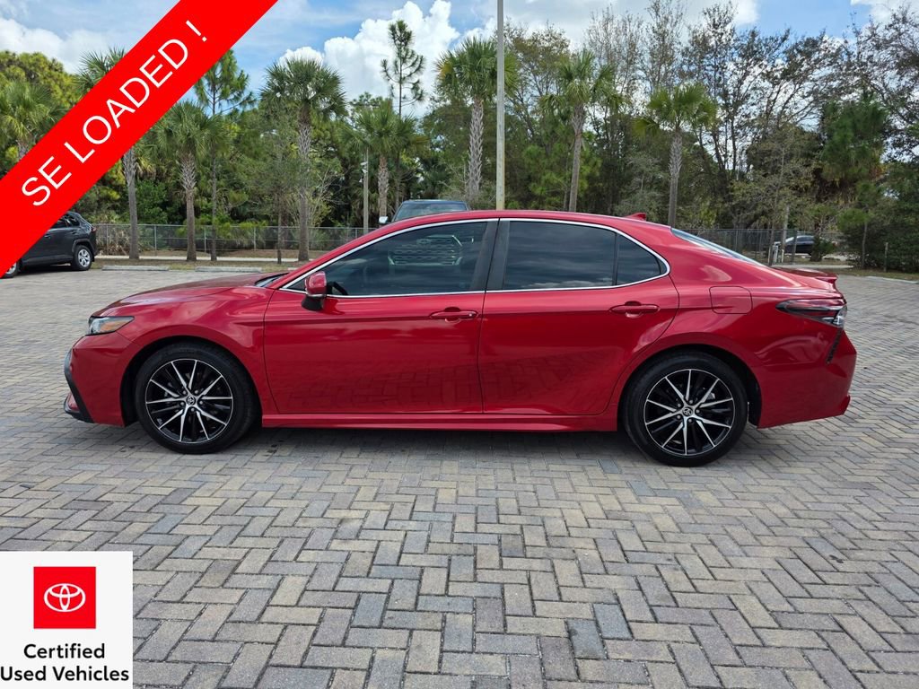 Certified 2022 Toyota Camry SE image 8