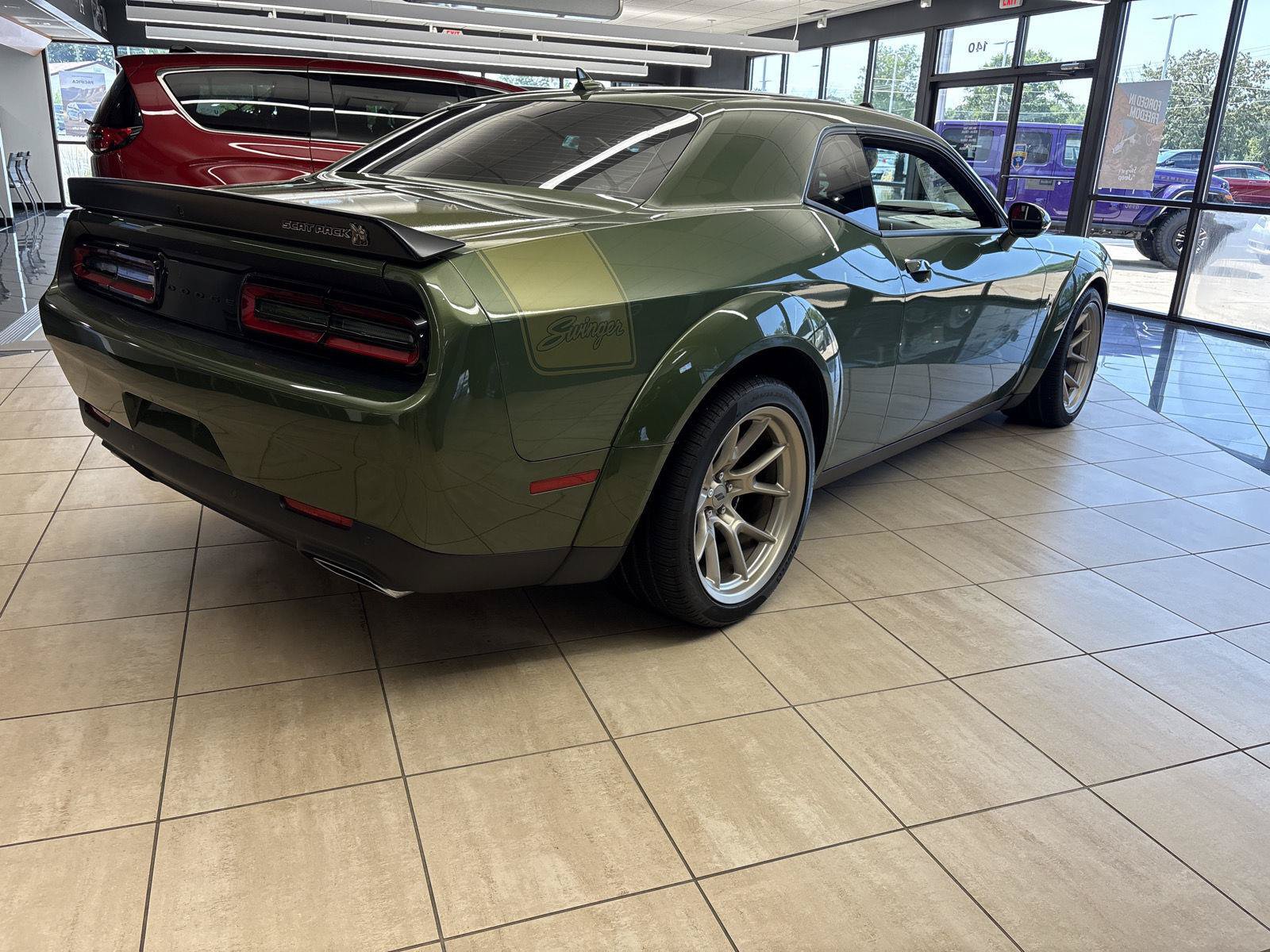 Used 2023 Dodge Challenger R/T Scat Pack RWD image 5