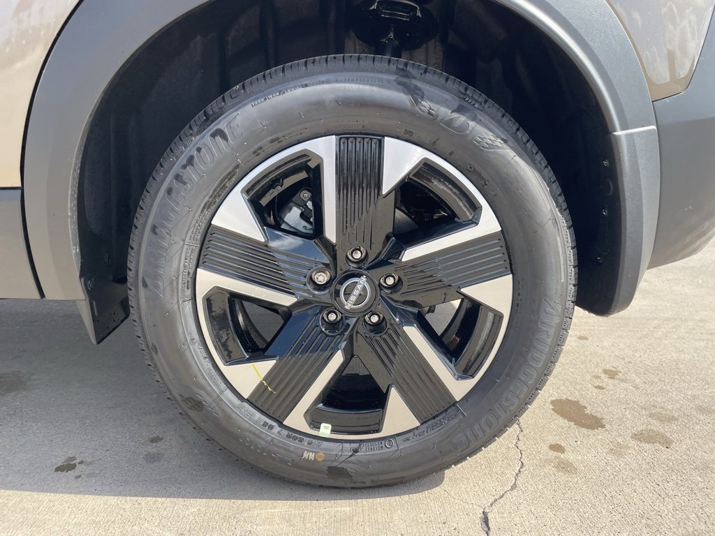 New 2025 Nissan Kicks SV w/ SV Premium Package image 21