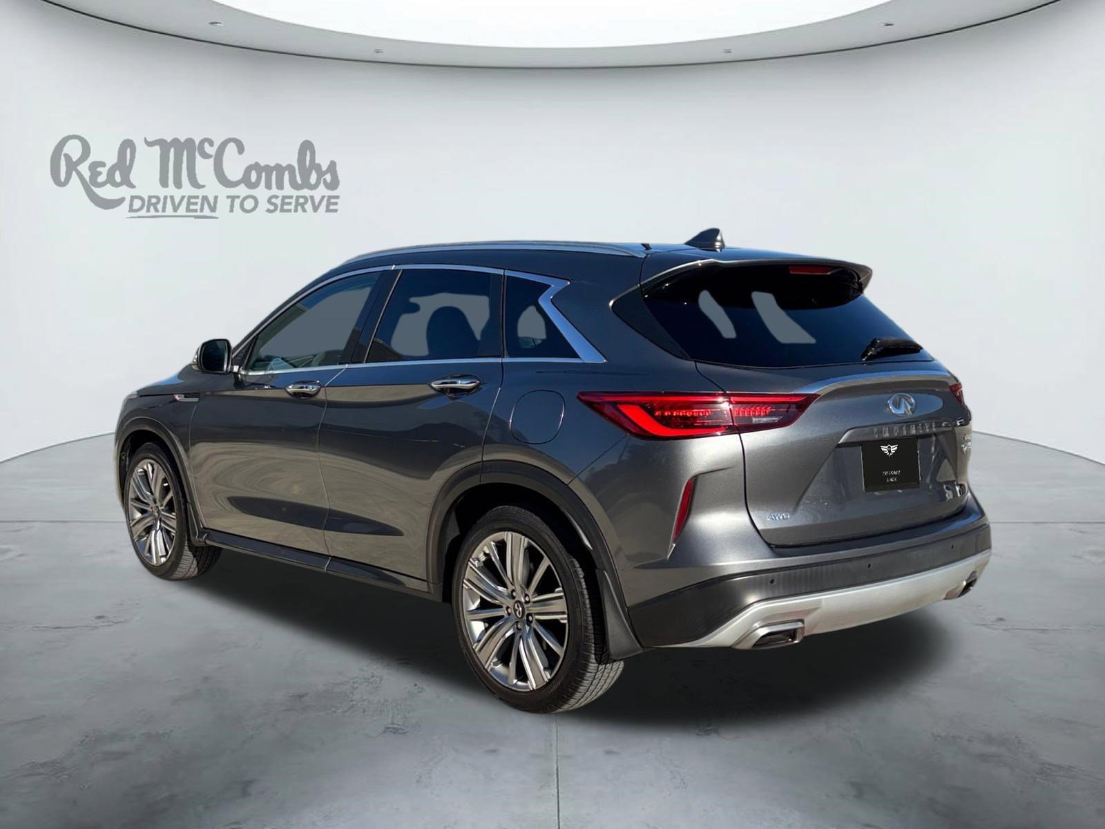 Used 2023 INFINITI QX50 Sensory image 3