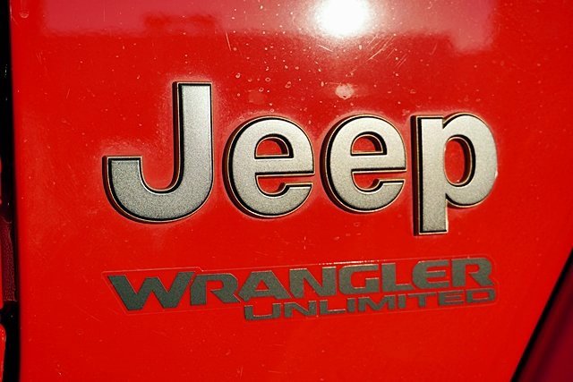 Used 2022 Jeep Wrangler Unlimited Rubicon image 12