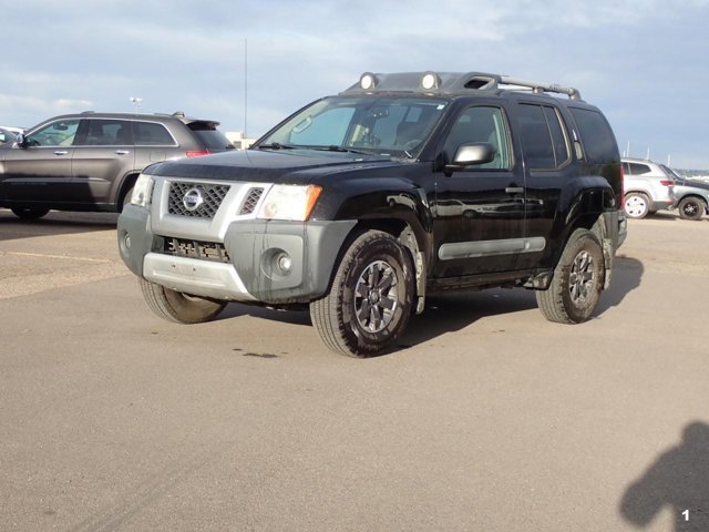 Used 2015 Nissan Xterra PRO-4X w/ Nevada Tow Package AWD/4WD image 11