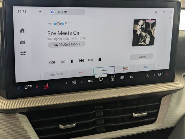 Used 2025 Ford Explorer Active image 20