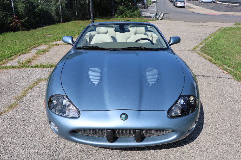 Used 2003 Jaguar XK8 Convertible RWD image 4