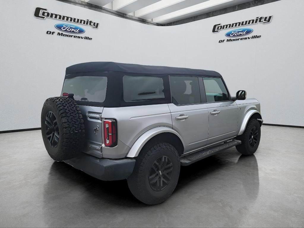 Used 2022 Ford Bronco Outer Banks image 9
