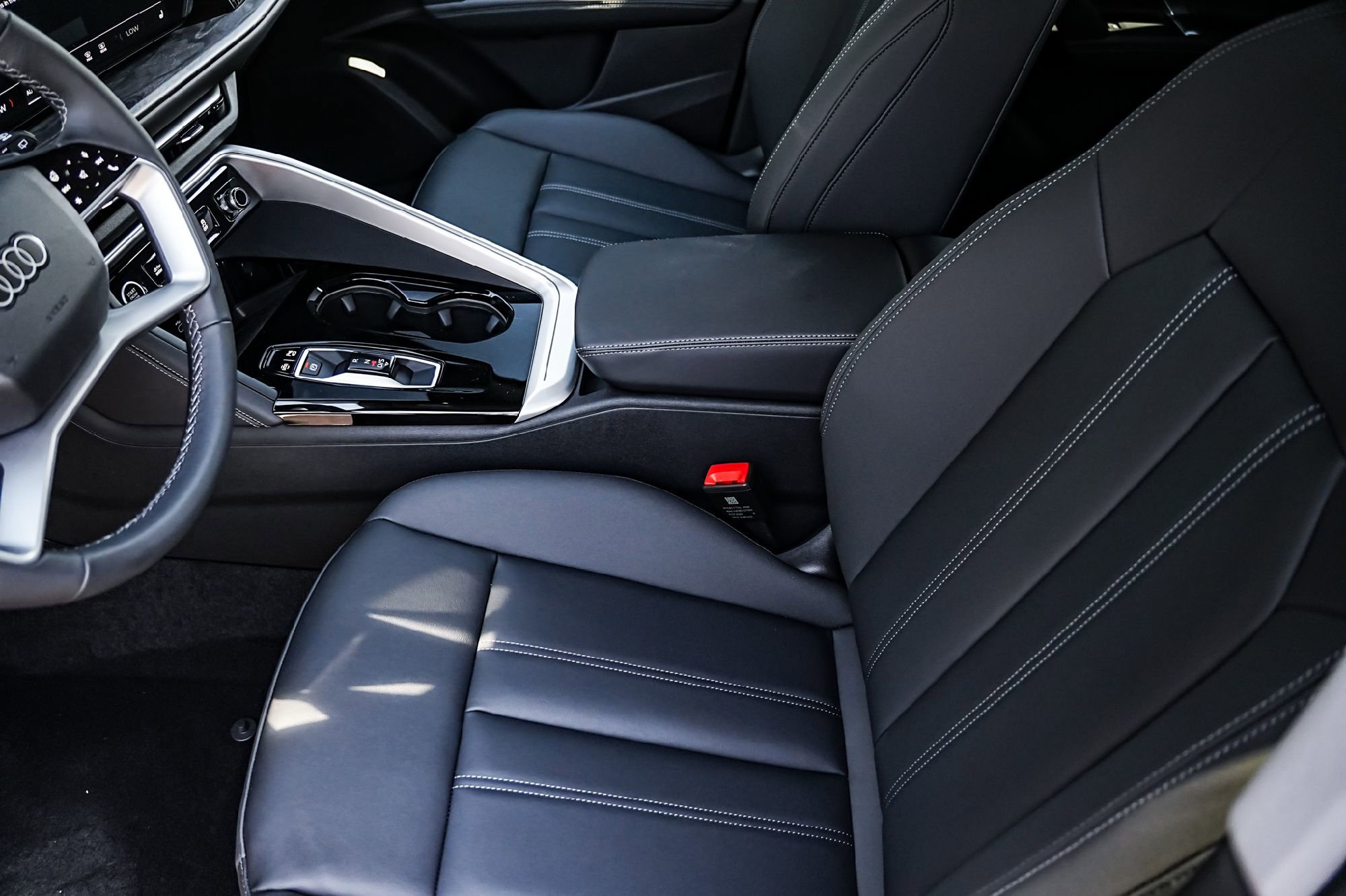 New 2025 Audi Q5 Premium image 11