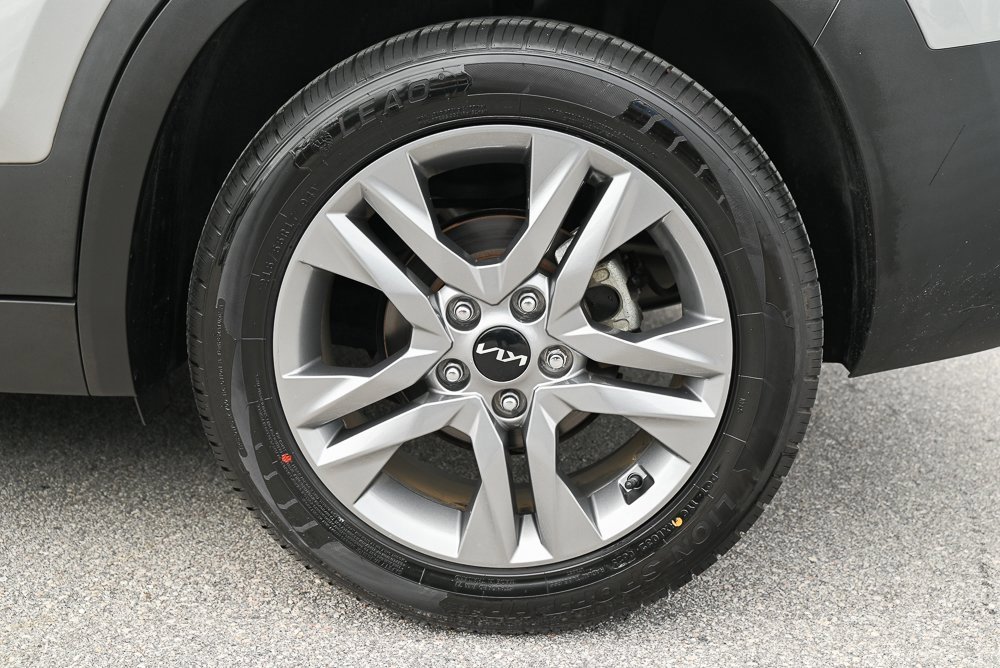 Used 2023 Kia Seltos S image 8