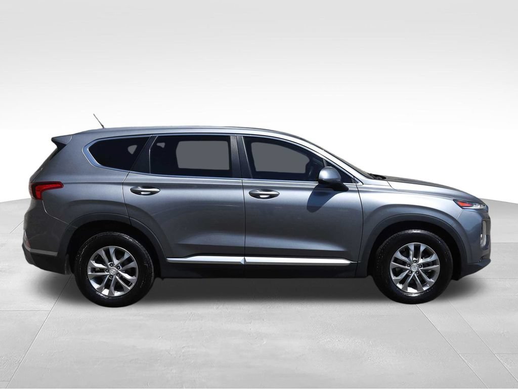 Used 2019 Hyundai Santa Fe SE AWD/4WD image 4