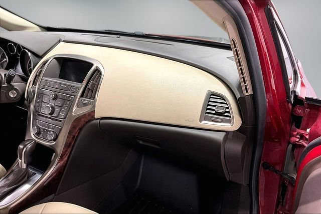 Used 2013 Buick Verano Convenience FWD image 23
