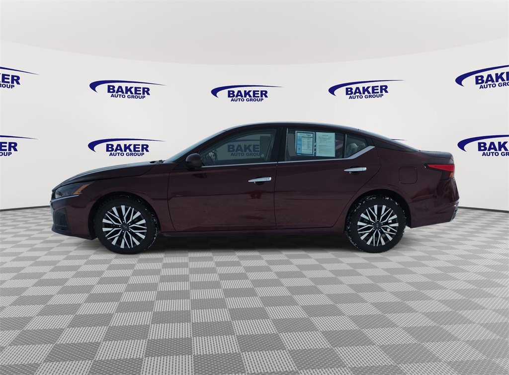 Used 2023 Nissan Altima 2.5 SV w/ SV Premium Package image 8