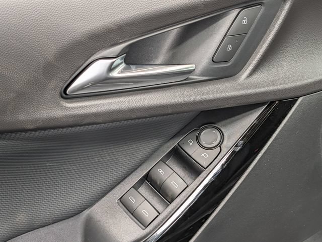 New 2027 Chevrolet Equinox LT w/ Convenience Package II FWD image 14