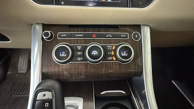 Used 2016 Land Rover Range Rover Sport HSE AWD/4WD image 24
