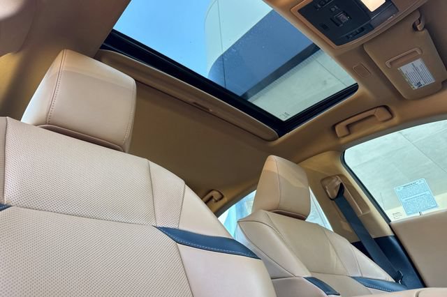 Used 2023 Lexus ES 250 w/ Premium Package AWD/4WD image 20