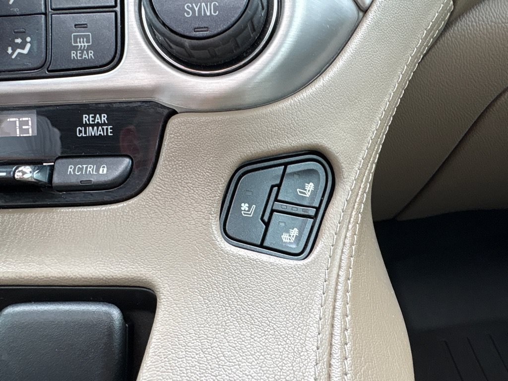 Used 2018 GMC Yukon SLT w/ Premium Edition AWD/4WD image 31