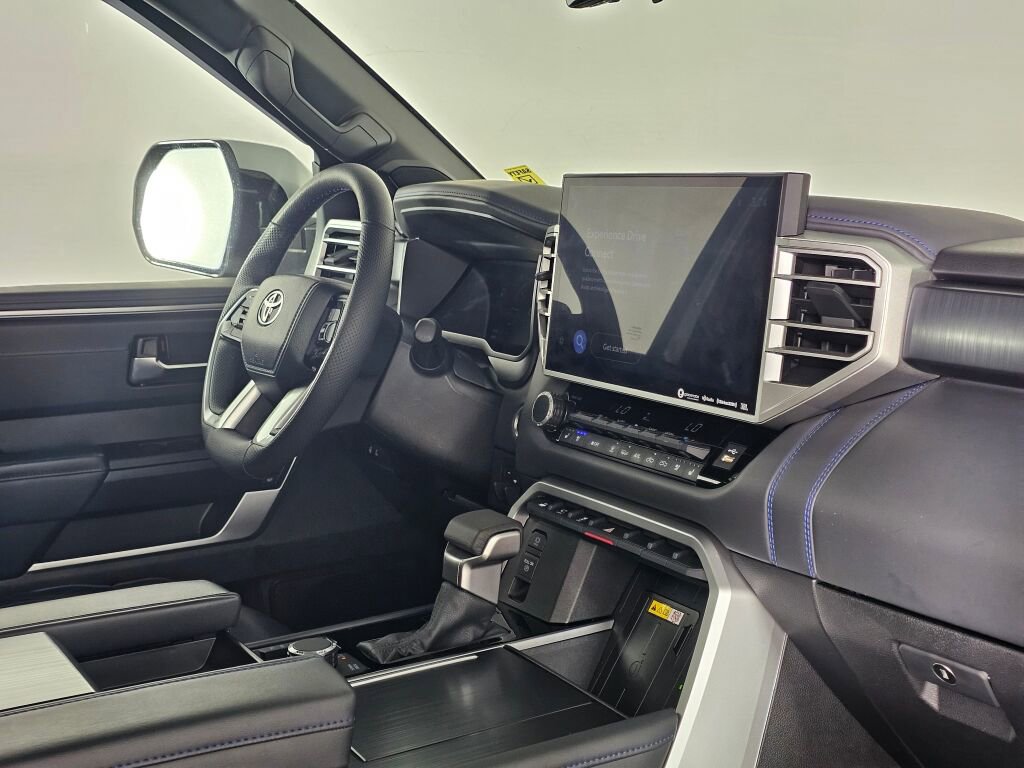 Used 2024 Toyota Tundra Platinum AWD/4WD image 41
