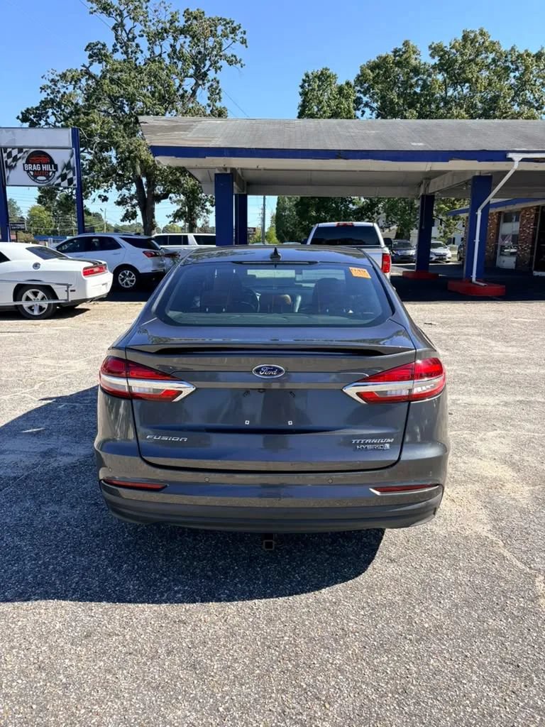 Used 2019 Ford Fusion Titanium FWD image 7